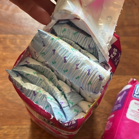 2 packs of OUT! Petcare comfort-dri disposable diapers for female dogs - Picture 10 of 11